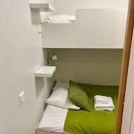 Premium 4212 Apartment